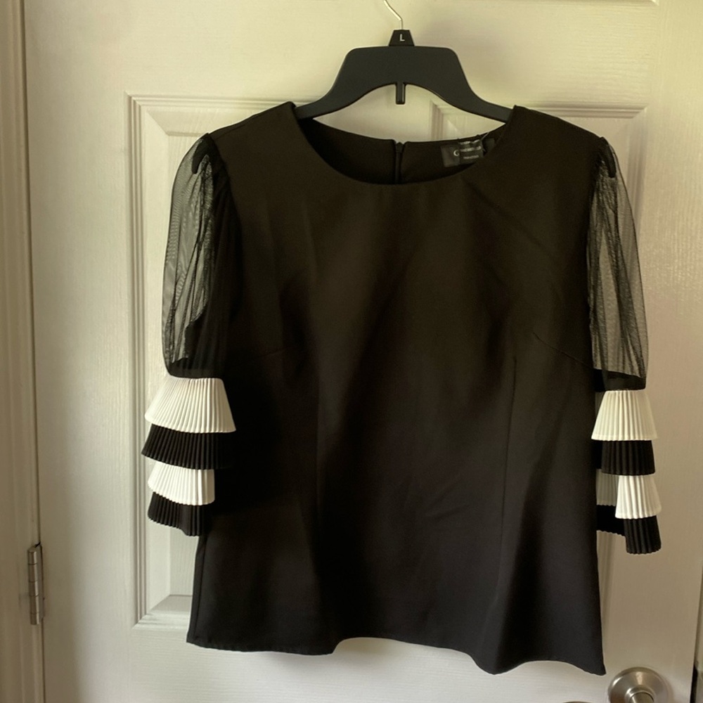 Beautiful mixed material blouse